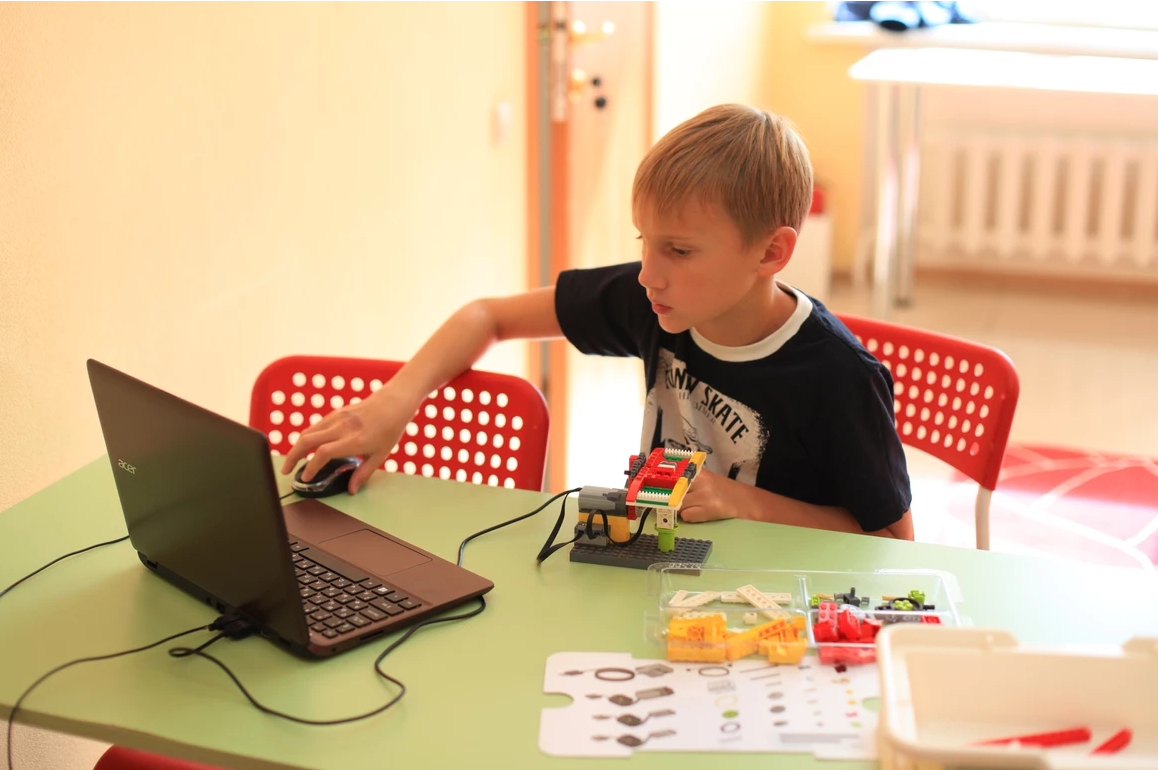 Лаборатория первороботов 7+