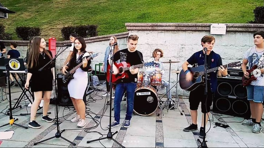 Обучение игре на гитаре