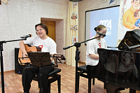 Музыкальный инструмент. Гитара